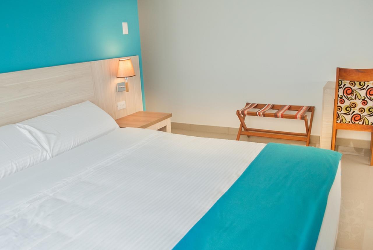 Hotel - Centro Comercial Punta Del Mar Salinas (Santa Elena) Szoba fotó